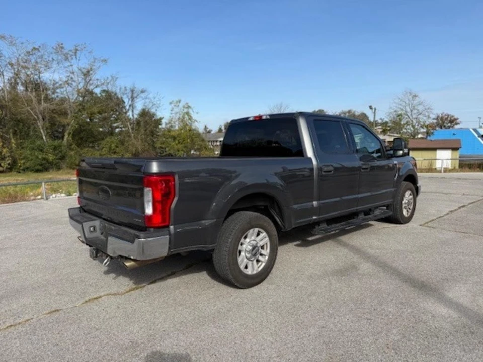 2019 Ford F-250 Super Duty XLT - Image 4 of 4