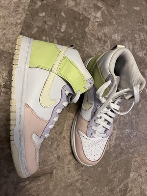 Nike Women Dunk  White Green Pink Colorblock Rubber