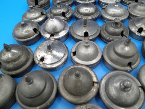 Thirty five castor bottle silver plate mustard lids condiment Victorian - Picture 3 of 5