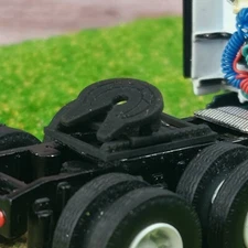 1:64 Scale 3D Printed Adjustable Sliding Tilting 5th Wheel for Semi Trucks DCP
