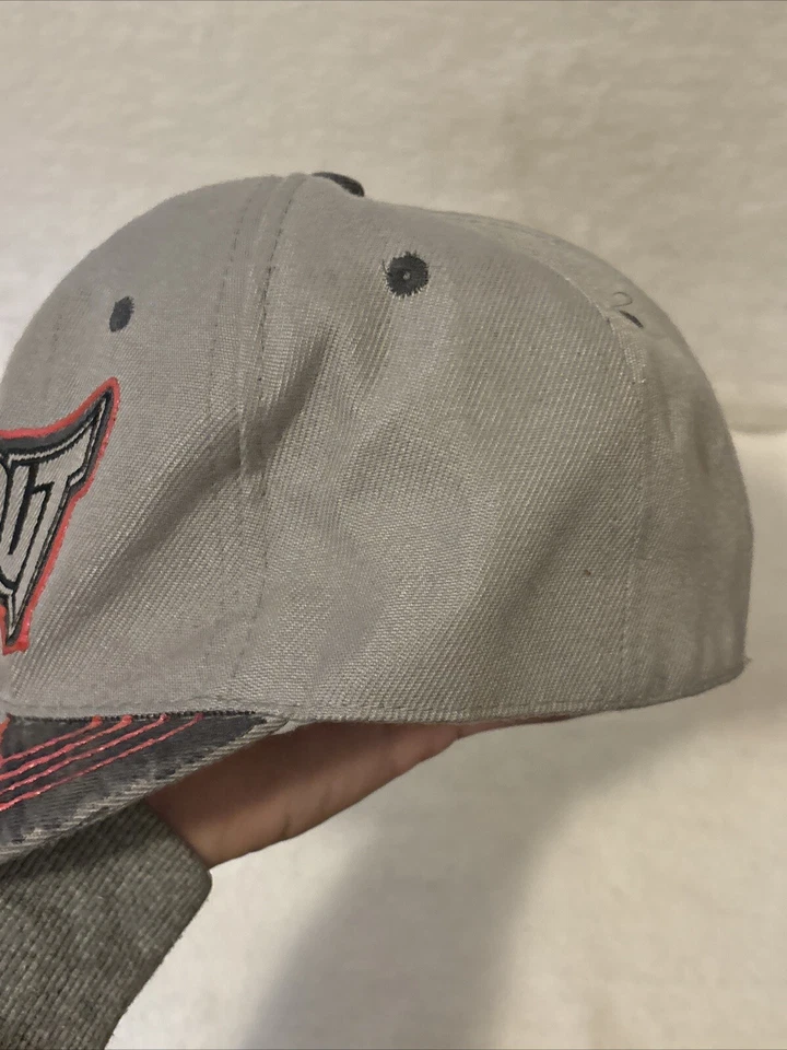 Gorra de colección Tap Out MMA para hombre ajustada talla 7 New Era tekflex ENVÍO GRATUITO Foto 4 de 4