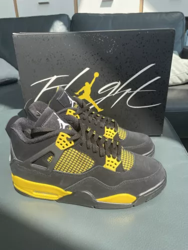 Nike Air Jordan 4 Retro Thunder Yellow US10.5 / EU44,5