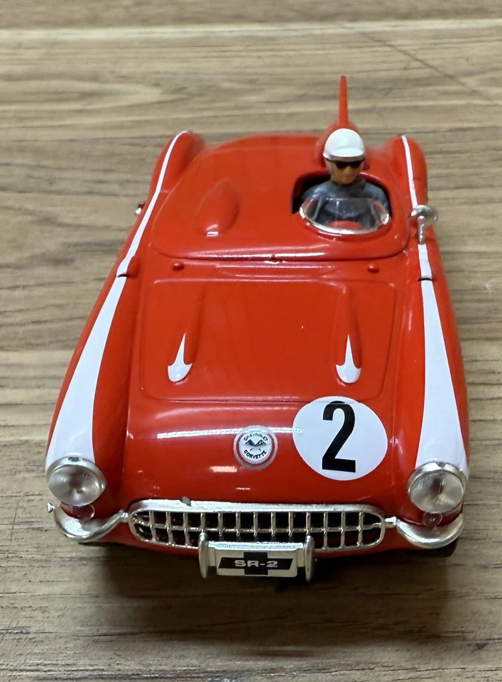 Классическая гоночная трассовая автомодель Corvette SR-2 1:32 работает хорошо красный Corvette Ninco - Изображение 3 из 4