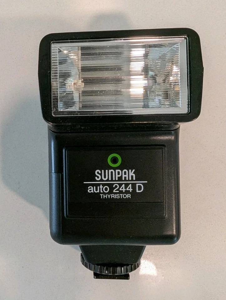 Sunpak Auto Flash 244D with Box And Paperwork Nikon TTL - Image 2 of 4