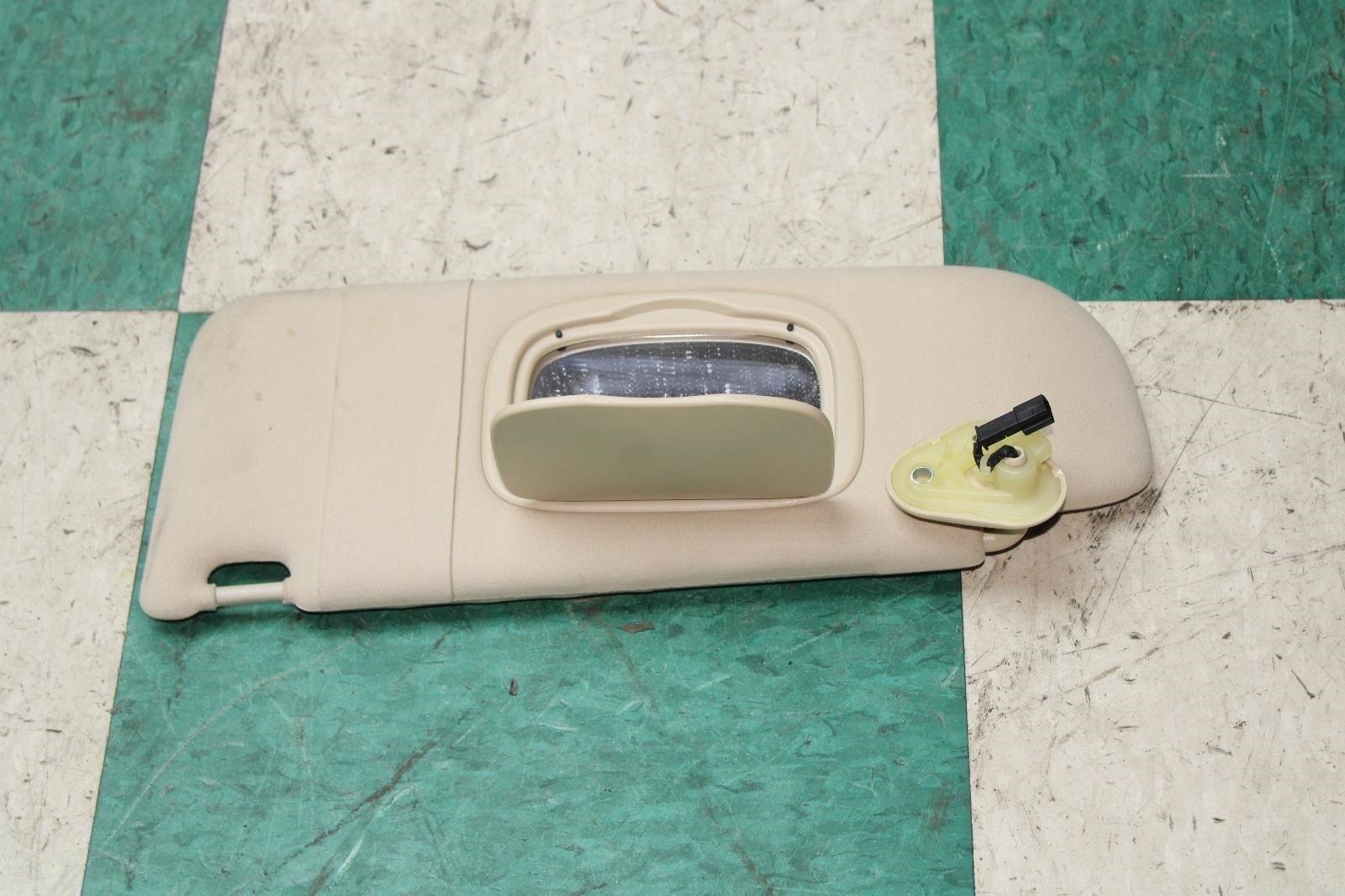 14-17 Ghibli Cream Suede Driver LH Left Interior Sunvisor Factory OEM OE WTY