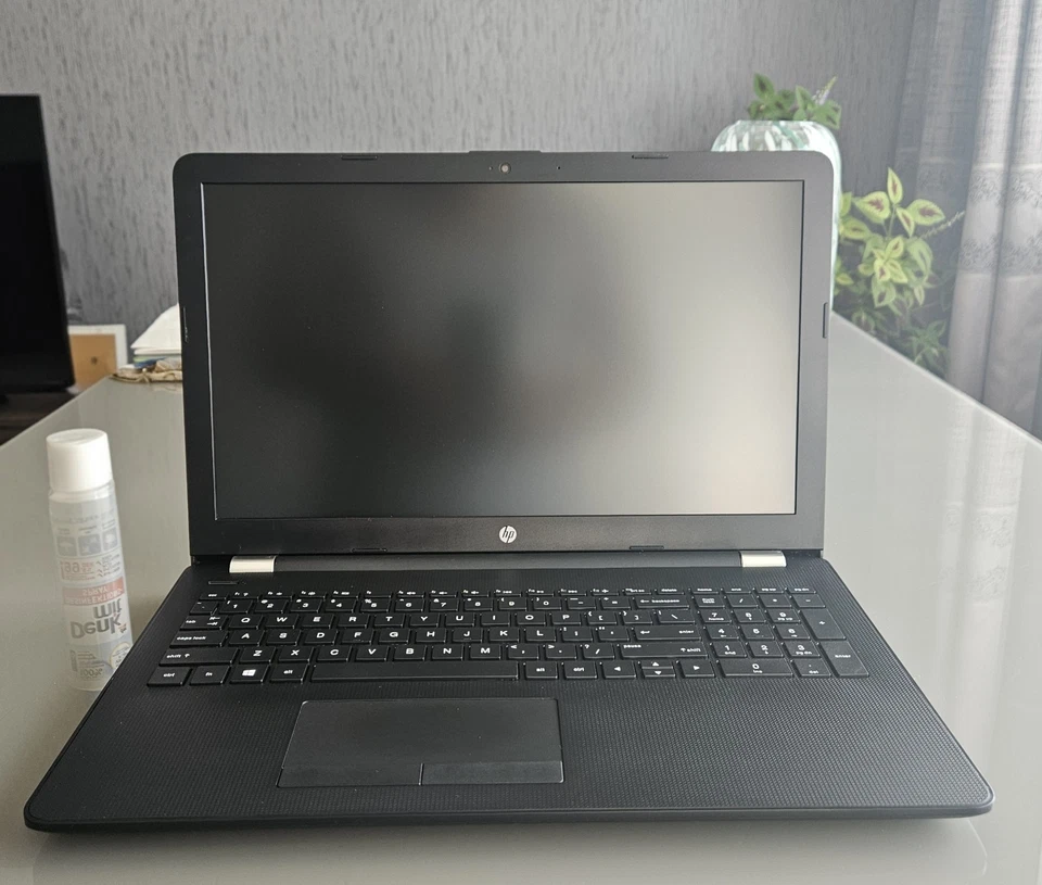 HP 250 G6: 8GB RAM, intel core 7 CPU, 1TB HDD, 15,6 Zoll 1920 x 1080, Windows 10 - Bild 3 von 4