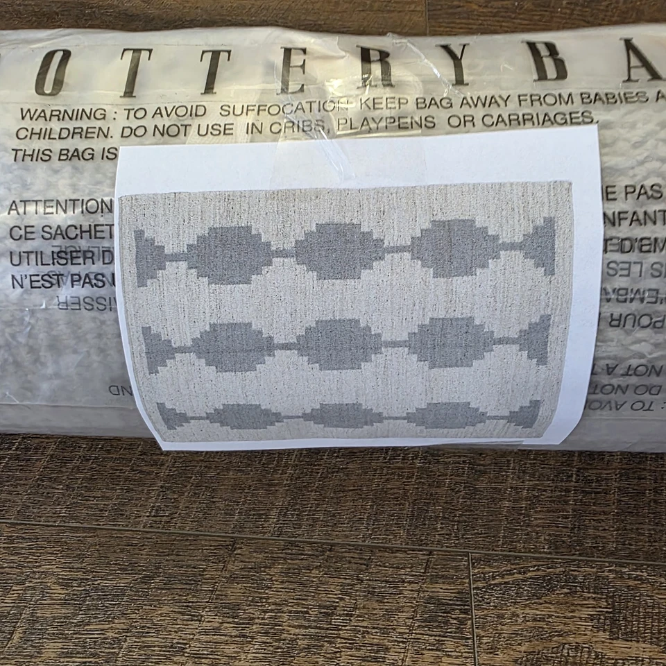 NEW Pottery Barn 5x8 Cledwyn Flatweave Handwoven Jute Rug - Image 4 of 4