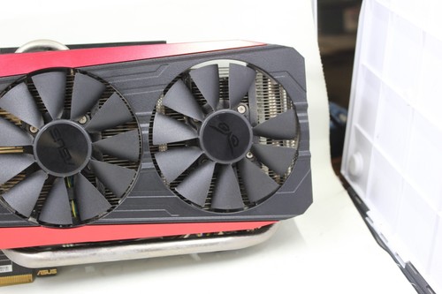 STRIX-GTX980TI-DC3OC-6GD5-GAMING | ASUS 6GB OC Graphics Card for Gaming & VR - Picture 4 of 11