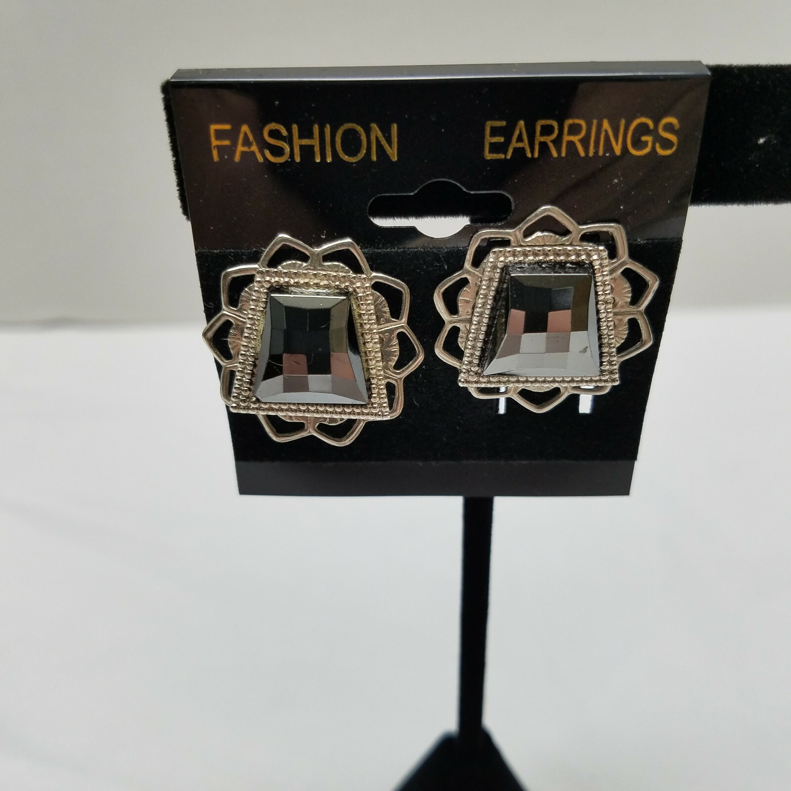 Silver Tone Rectangle Earrings With Simulated Ony… - image 5