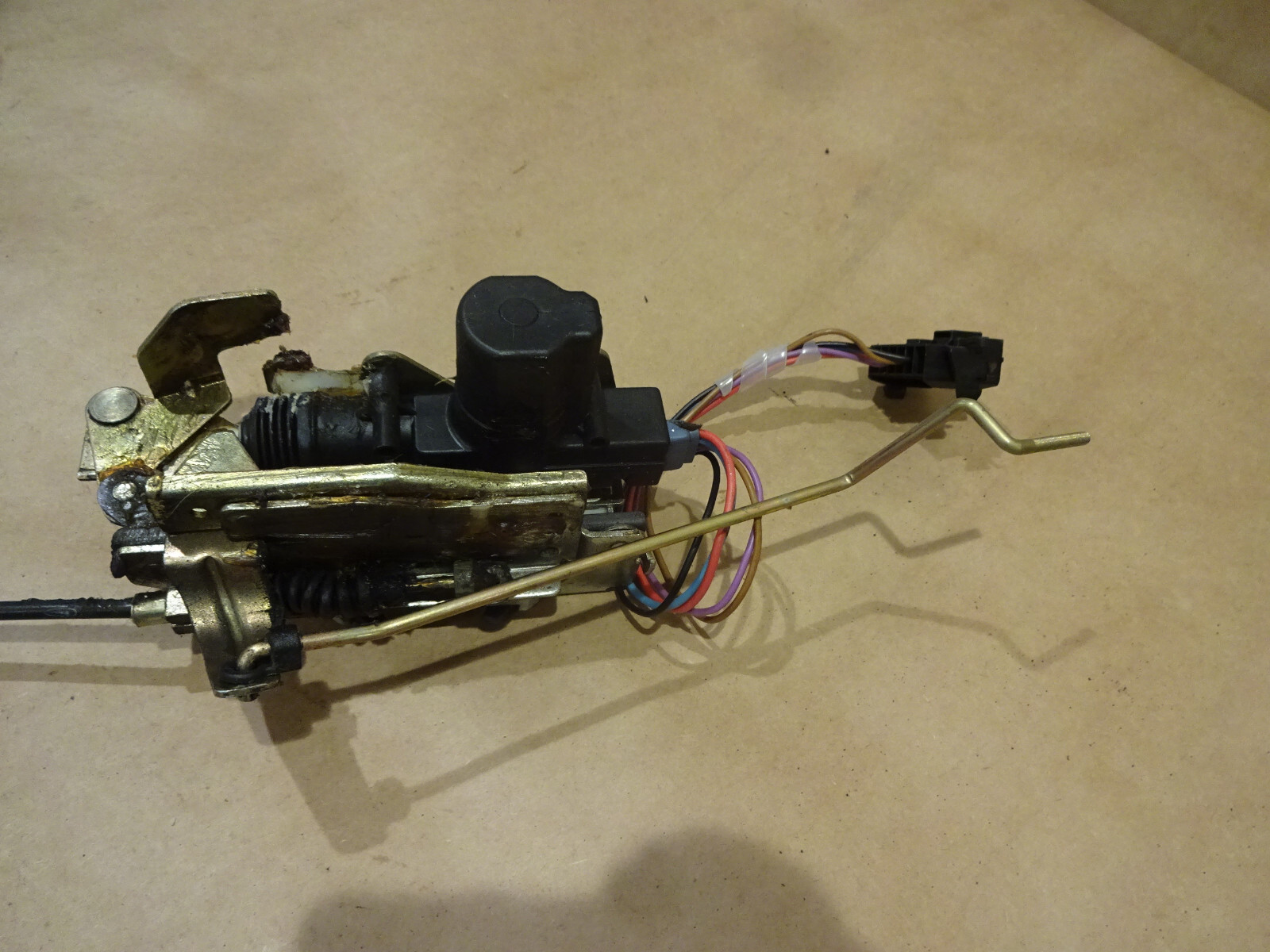 Ferrari, 355-348,  RH Door Lock w/ Actuator Valid For Spider  P/N 64685200