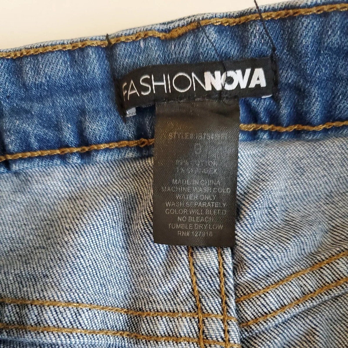 Fashion Nova Ripped Boyfriend Jeans Button Up Women's Blue Pants