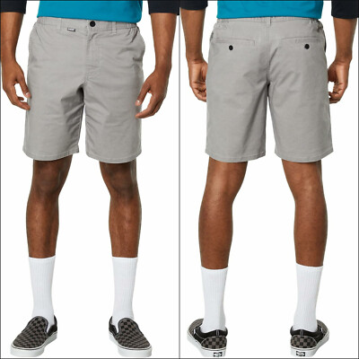 New Oakley   In The Moment  Casual Stone Front Chino Shorts   Size: Men's 32