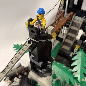 LEGO Pirates Rock Island Refuge (6273) 99% Great Condition