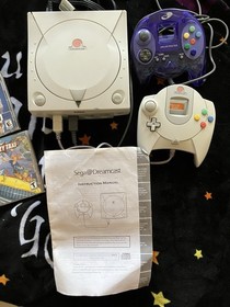 Sega Dreamcast Console Lot Nyko Controllers Manual AV & Power Cables NTSC-U/C