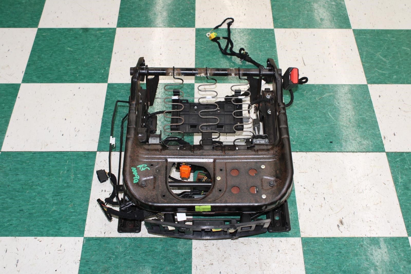 14-24 Ghibli Electronic Front Passenger Side Right RH RF Seat Track Rail Motor