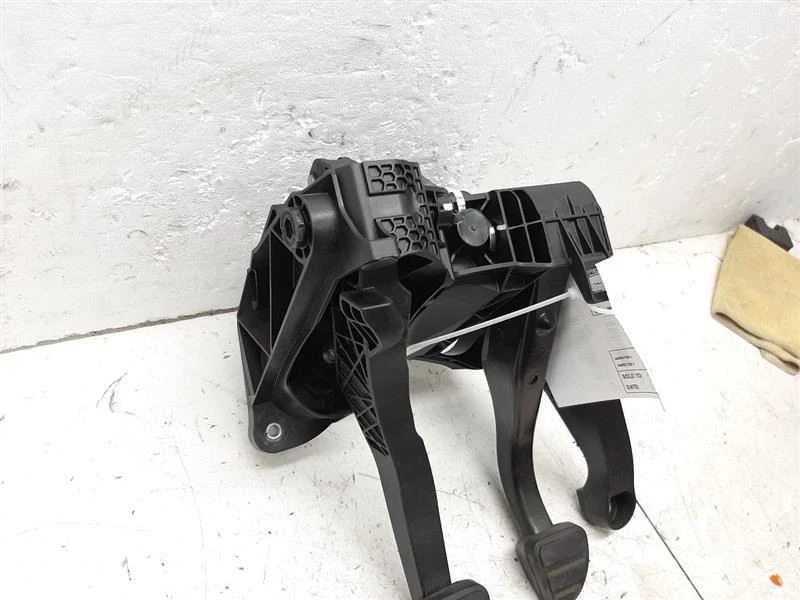 Conjunto de pedal de embrague 99142306501 982721029B Porsche Boxster 718 2017-2019 Foto 4 de 4