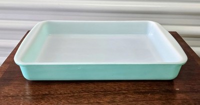 EUC! Vintage Pyrex 232 Turquoise 2QT Glass Baking Dish Oven Proof Casserole Pan
