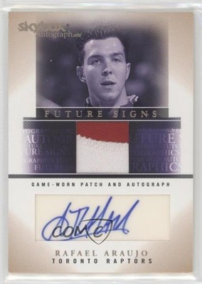 2004 Skybox Autographics 37/70 Rafael Araujo #FS-RA RPA Rookie Patch Auto RC 0o9