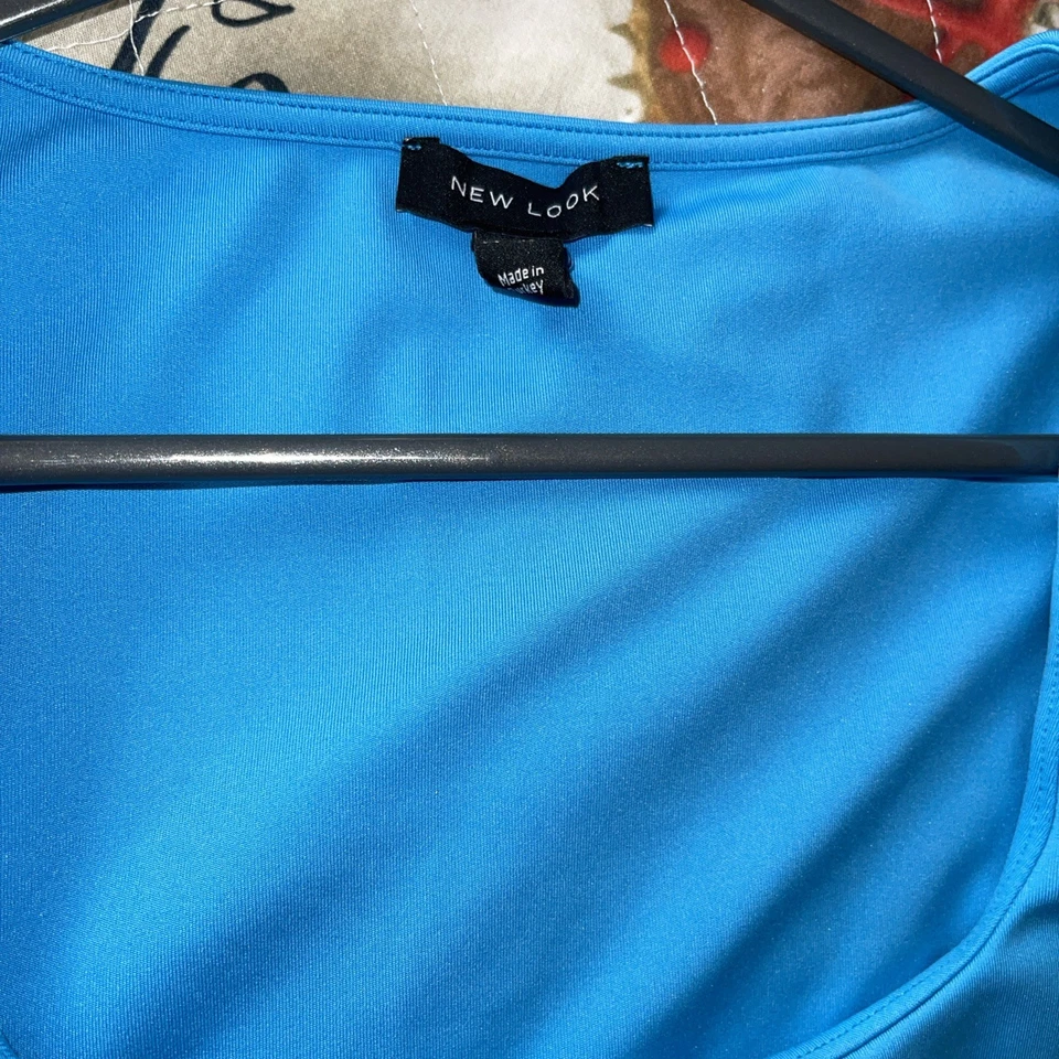 Set of 3x New Look Bodysuits - Blue/Pink/Green. Size 18 Pre Loved. (Red Nutmeg) - Image 3 of 4