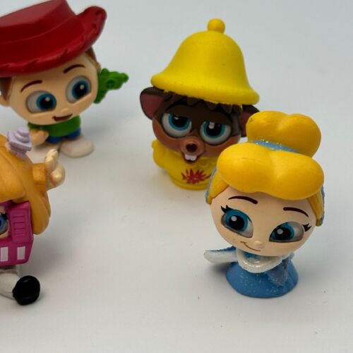 DISNEY Doorables lotto di 7 Cenerentola Toy Story ecc - Foto 2 di 7