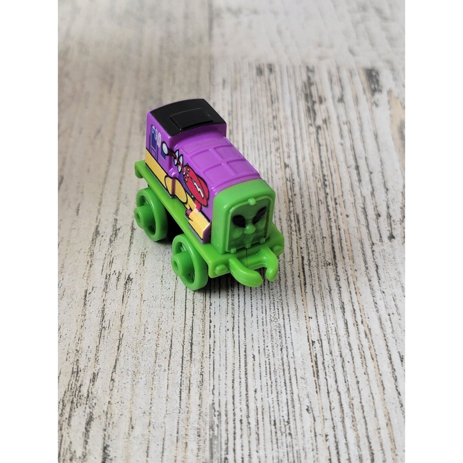 Thomas Train alien track car Edition mini toy 2014 figure