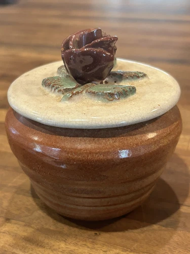 VTG Rowantrees Pottery Jam Jar and 3D Rose Lid Blue Hill Maine Signed