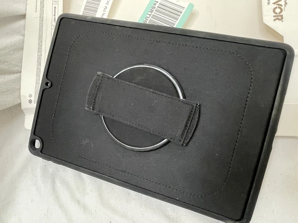 GRIFFIN Survivor Rugged Heavy Case iPad 10.2" (8th/7th Gen) Black OPEN Box - Image 3 of 4