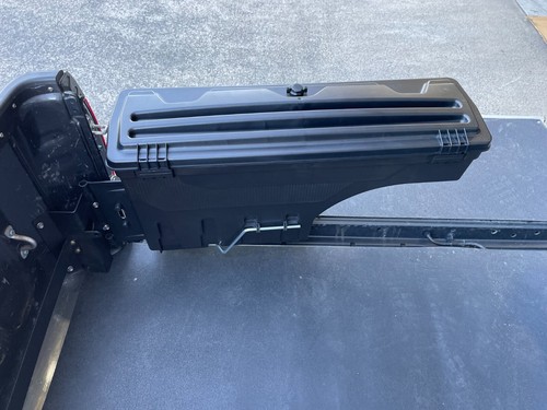 A Pair Ute Tub Lockable Side Swing Tool Box Storage fits Toyota Hilux 2015+ N80 - Picture 19 of 24