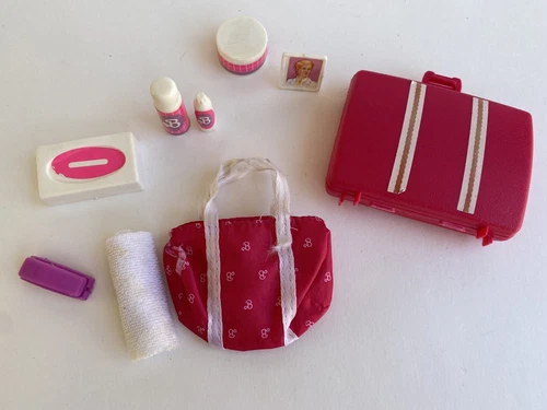 VINTAGE 1986 Vacation Sensation Barbie Luggage Bags AND Extra Accessories