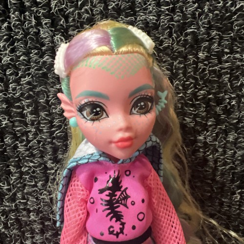 Monster High Doll Lagoona Blue Mattel 2022 - Picture 5 of 6
