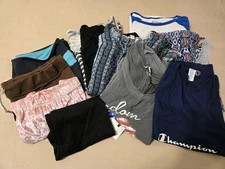 Womens Lot Of 12 Items - Mixed Brands - LARGE