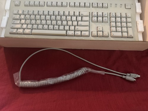 Vintage APPLE Extended Keyboard II - Model M0312 OEM Original Box & Papers -Rare - Afbeelding 13 van 17