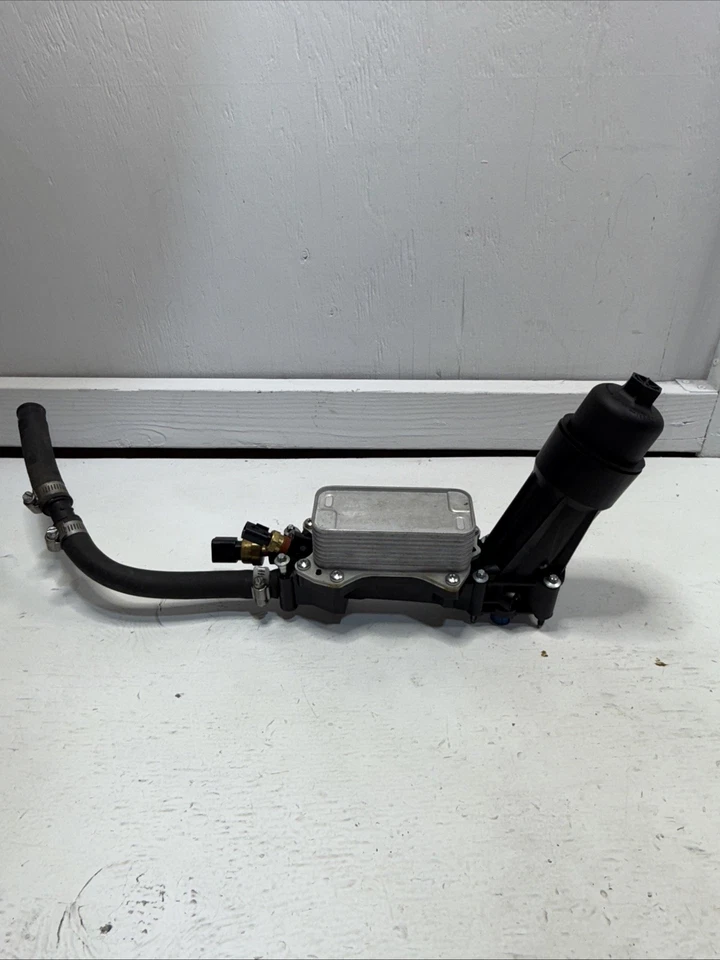 Carcaça do filtro de óleo do motor 2014-2021 Ram Promaster 1500 2500 3500 3.6L V6 fabricante de equipamento original - Imagem 2 de 4