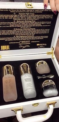 De Soap Boutique Prestige Collection 5 Piece Skincare Kit   New with Gift Box
