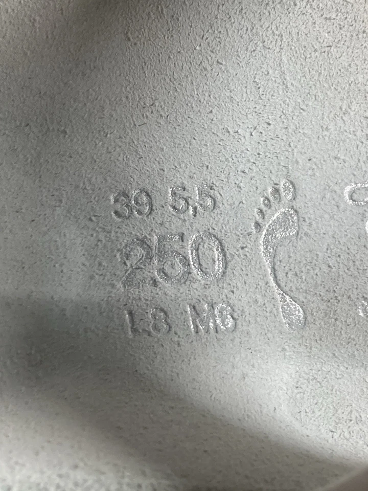 Sandalia Birkis Birkenstock Aziza para mujer rayas verdes menta talla 39 8-8,5 $140 Foto 4 de 4