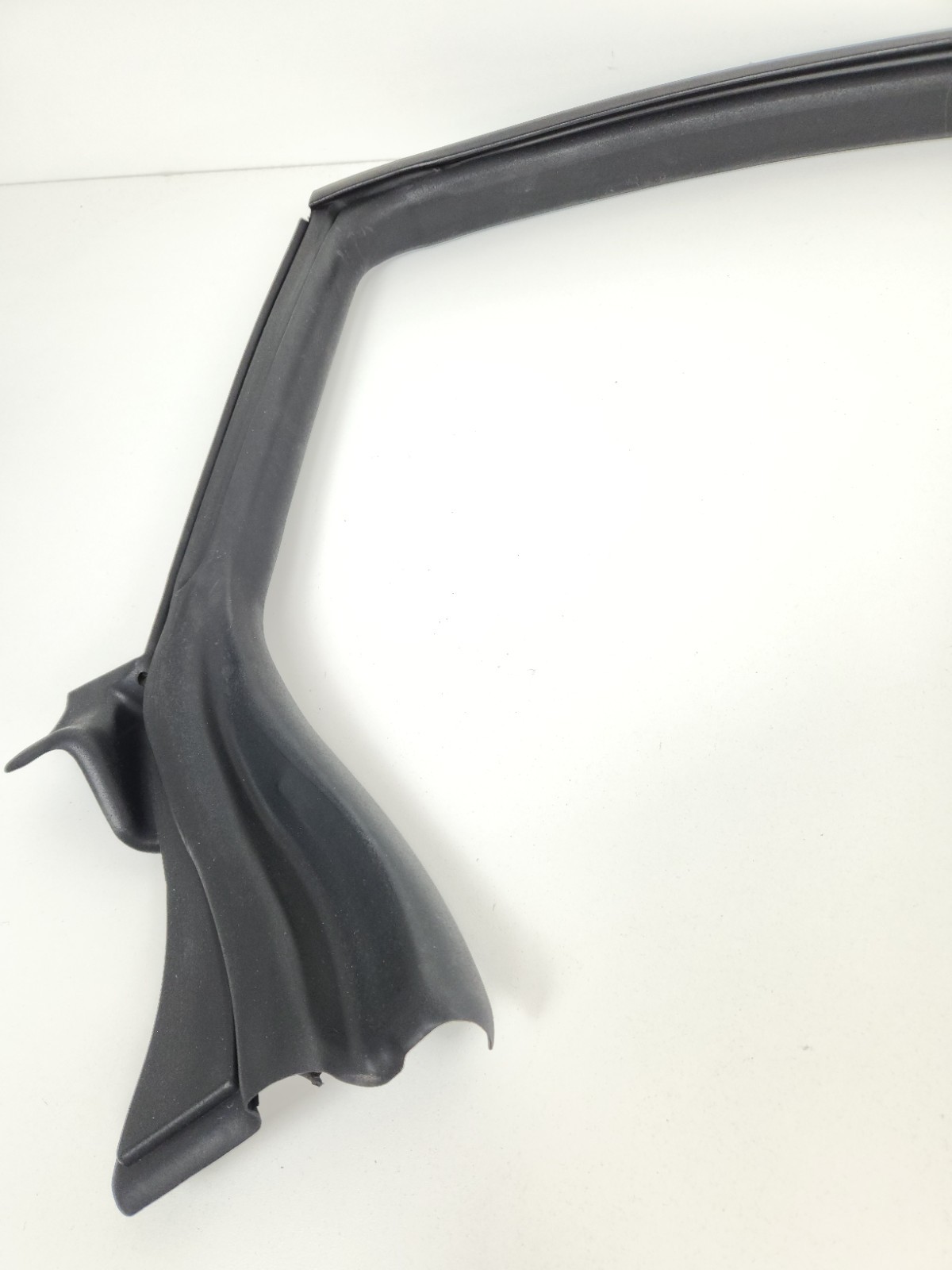 2015-2017 MCLAREN 675LT RIGHT PASSENGER SIDE DOOR WEATHERSTRIP SEAL GASKET OEM 