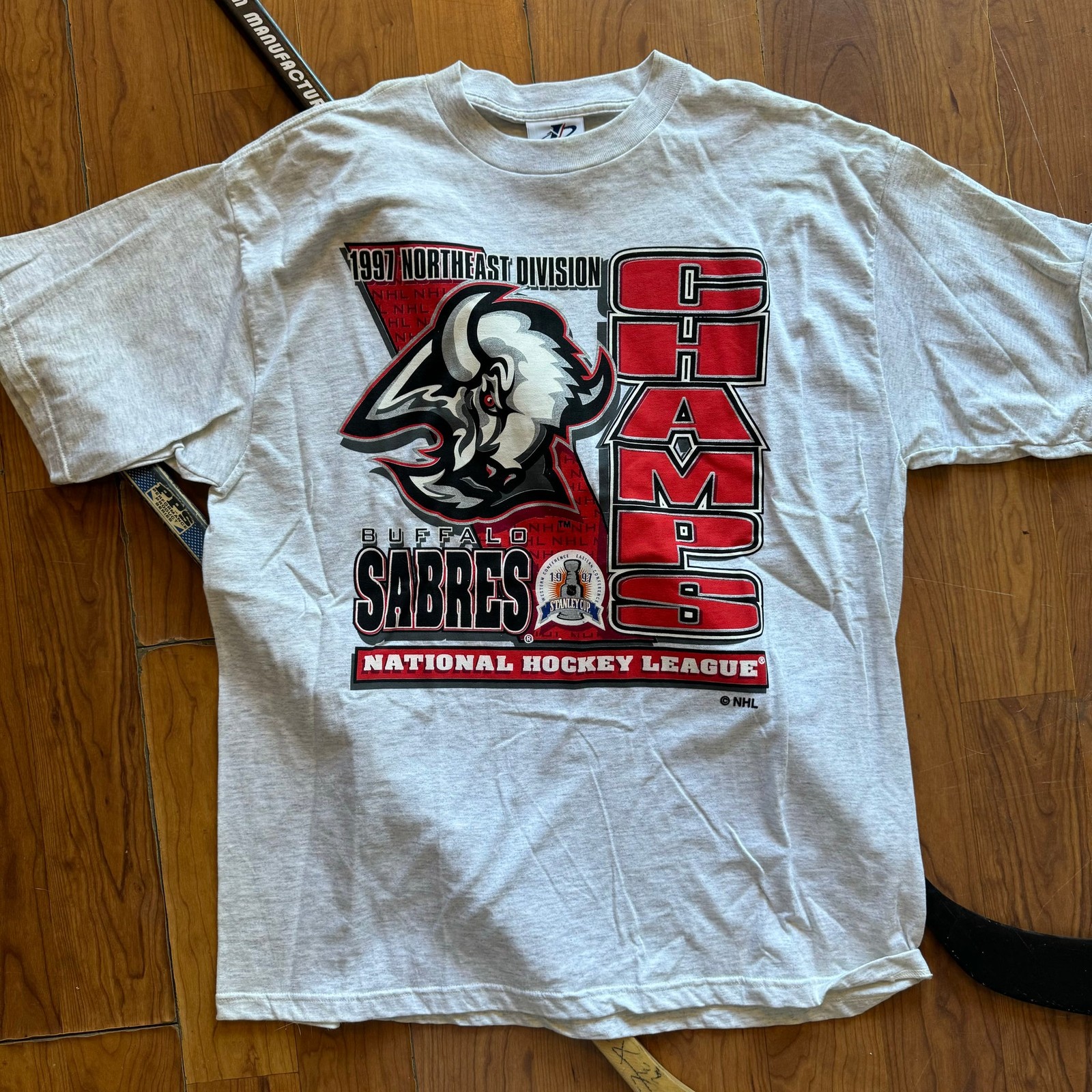 Buffalo Sabres vtg NHL hockey white short sleeve tee S-5XL QT7137