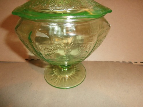 Vintage Green Depression Glass Princess Candy Dish w/ Lid - Picture 2 of 6