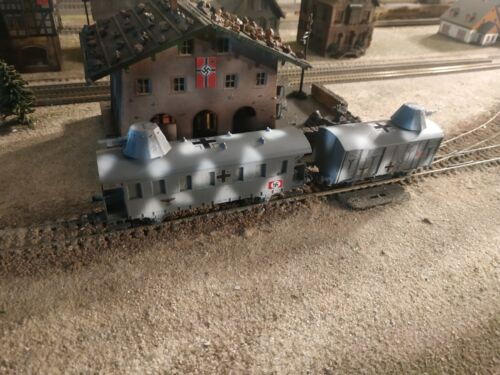 PIKO, WWII MILITARY ARMED WAGONS, SCALE HO - Picture 2 of 9