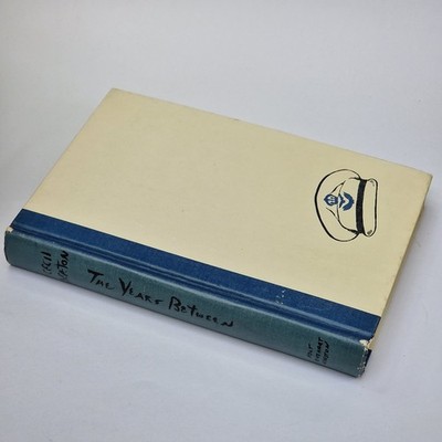 Cecil Beaton: The Years Between Diaries 1939-44 2nd Volume 1965 English