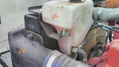 2016 PETERBILT 579 WINDSHIELD WASHER RESERVOIR 3910943