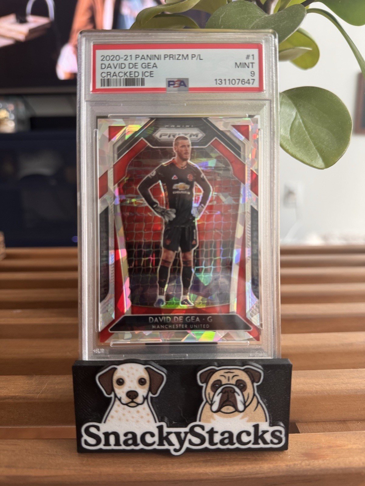 2020-21 Panini Prizm Premier League David de Gea #1 Cracked Ice Prizm /23 PSA 9