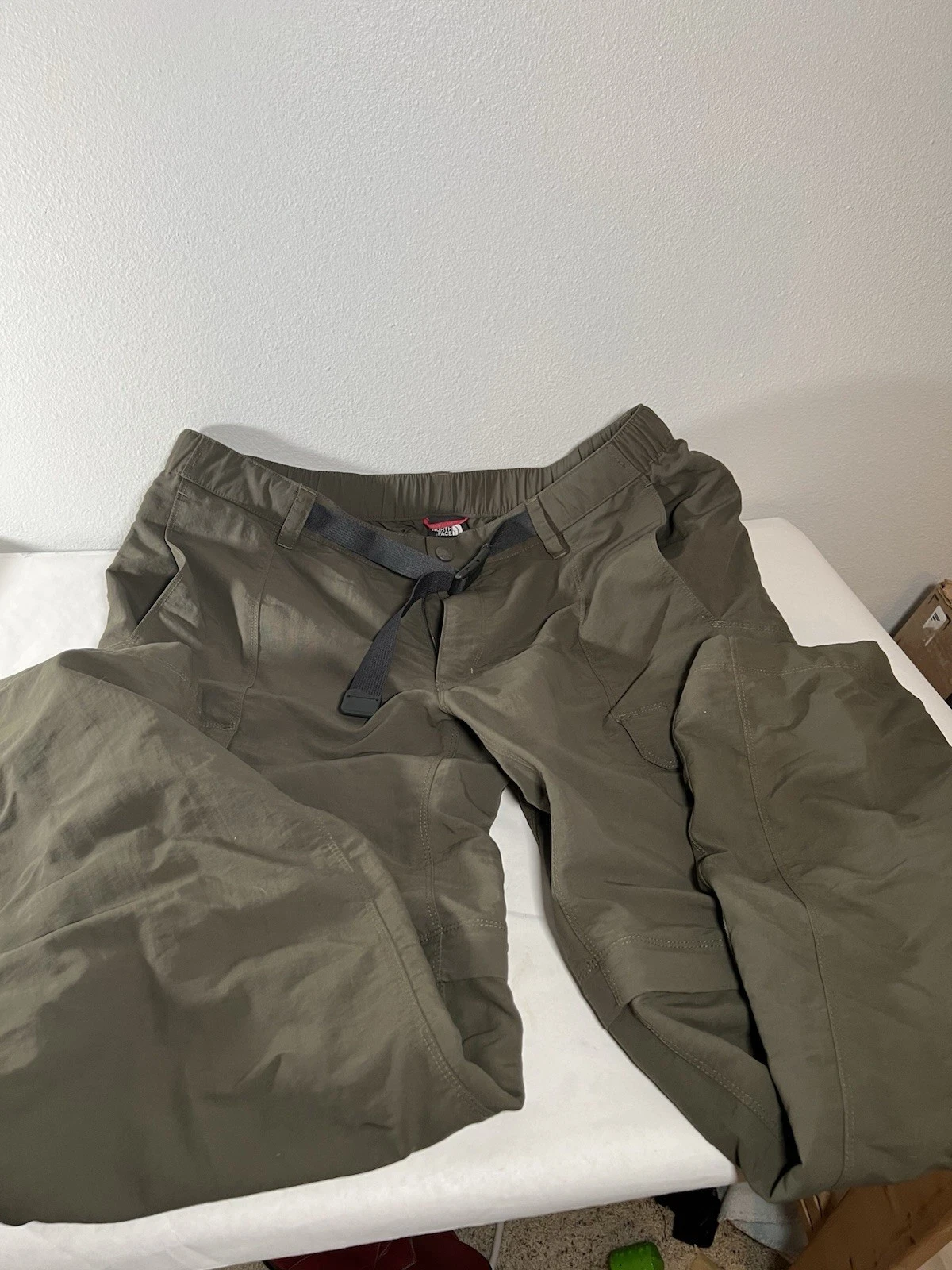 The North Face Mens Convertible Hiking Pants Olive Green XL
Opens in a new window or tab