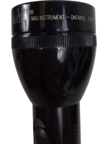 Mag-Lite Black Torch Mag Instrument Ontario California Durable Flashlight works - Picture 3 of 9