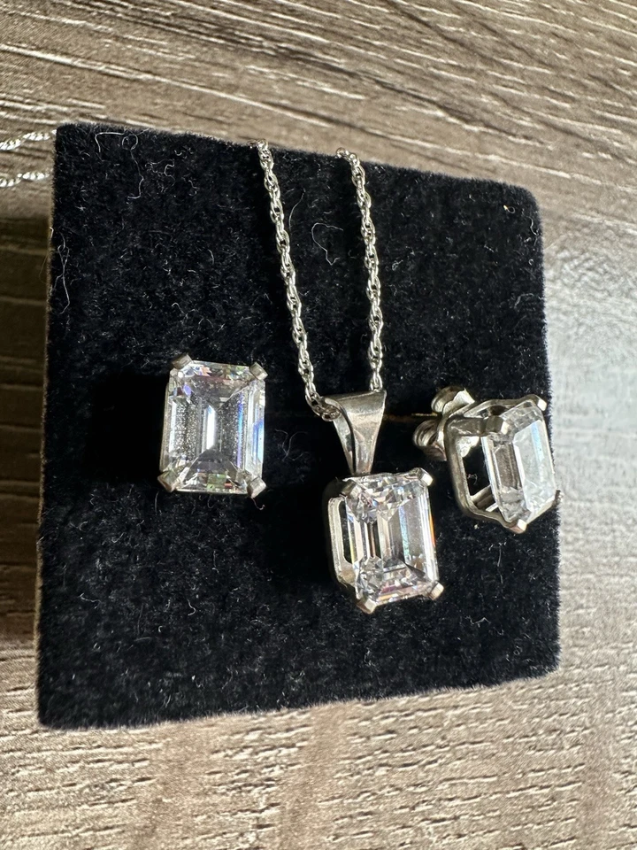 Juego de pendientes y collar Diamonique circonita cúbica de plata de ley 925 Foto 4 de 4