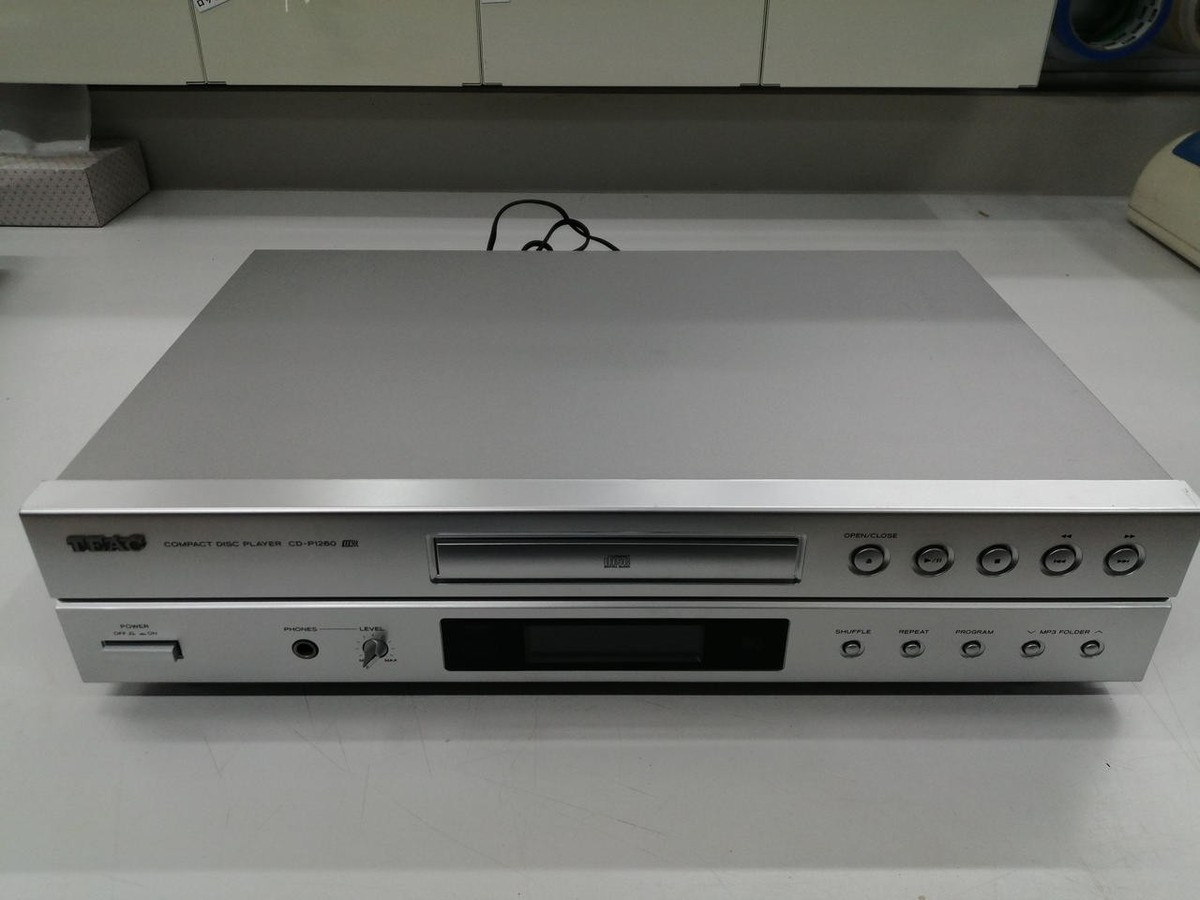TEAC CD‑P1260 CD Player MP3‑Capable 1‑bit DAC 20 Hz–20 kHz Hi‑Fi