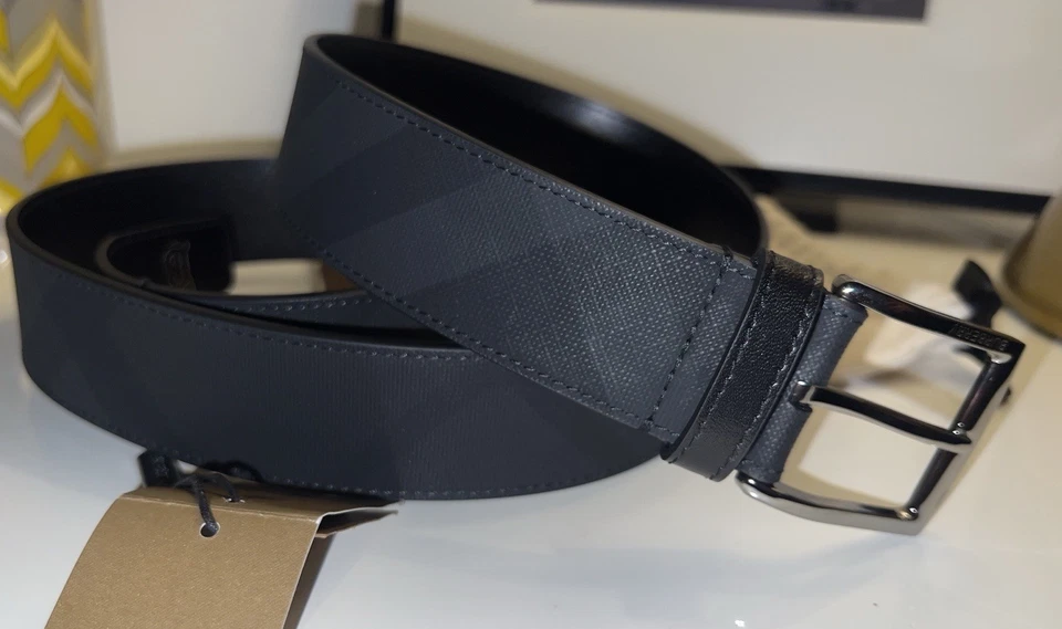 CINTURÓN BURBERRY GRIS 40 MM LONDON CHECK Foto 2 de 4