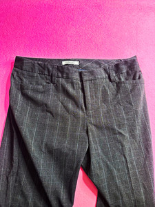 G.H. Bass & Co. Women's Gray Pinstripe Pleated Dress Pants Polyester Blend 10