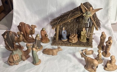 Handmade Studio Nativity Set 18 Pc Signed Dated  86 Folk Art Terracotta w Stable