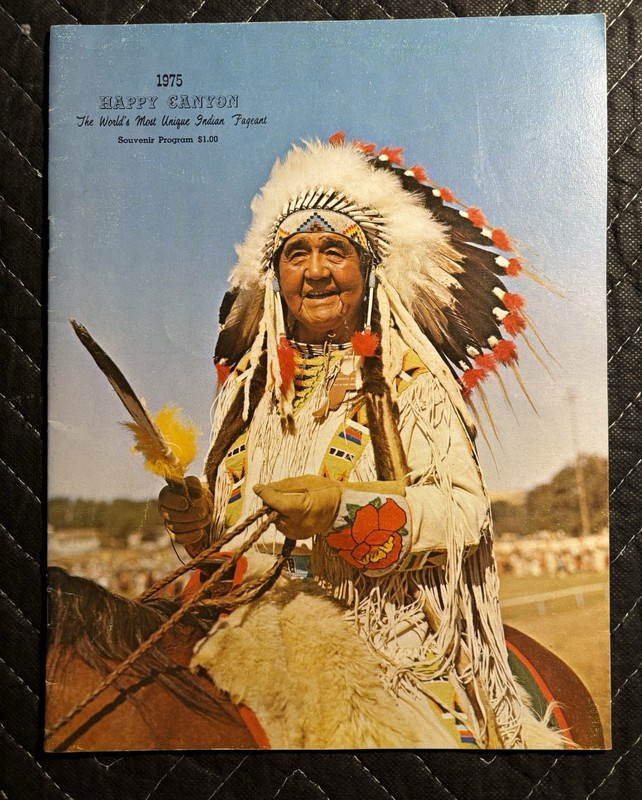 PENDLETON ROUND-UP Vintage 1975 Pendleton Round-up Official Souvenir Program
